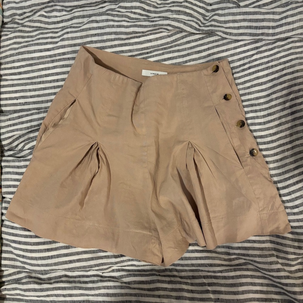 Vince high rise linen blend pleated khaki shorts button side